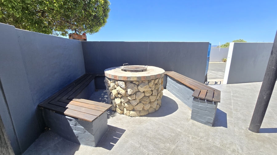 3 Bedroom Property for Sale in Dwarskersbos Western Cape